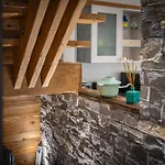 Chalet Moekki, Bain Nordique, Balneo Et Sauna