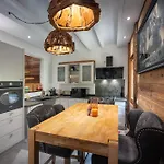 Moekki, Bain Nordique, Balneo Et Sauna Chalet