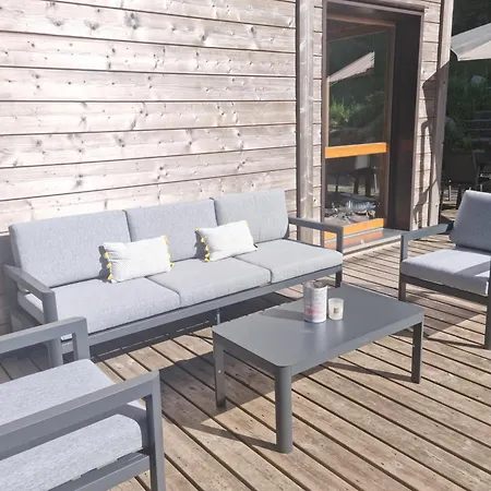 Chalet Moekki, Bain Nordique, Balneo Et Sauna