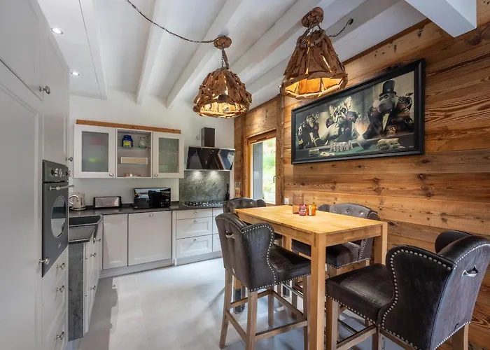 Moekki, Bain Nordique, Balneo Et Sauna